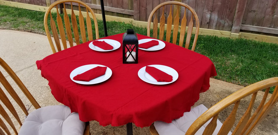 Round Red Table Cloth with 4 Napkins
